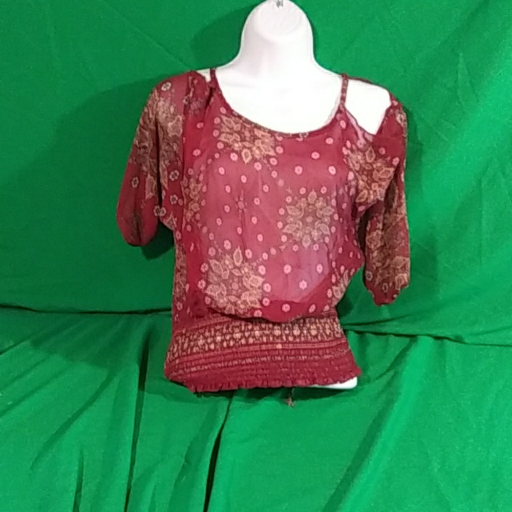 Vivace sheer cold shoulder paisley top small